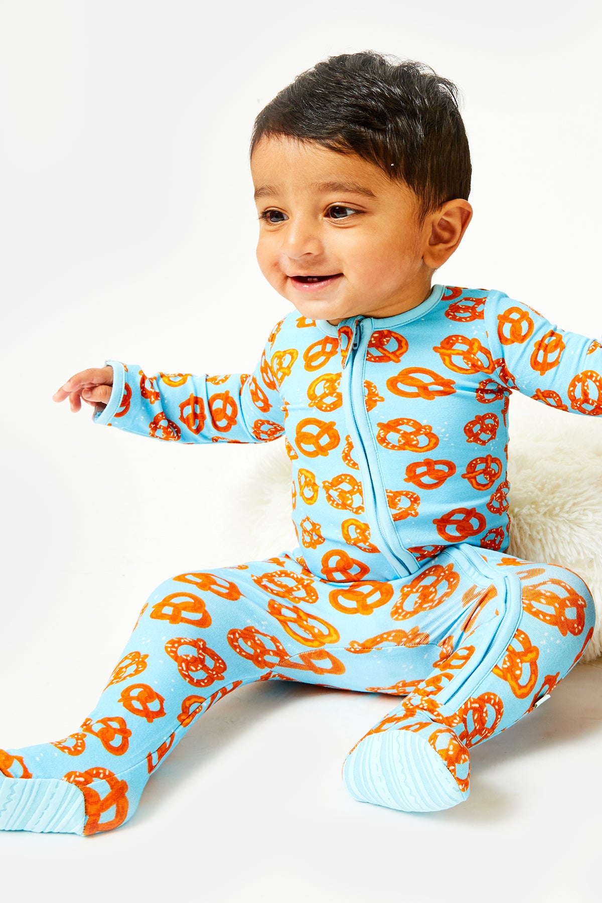 Stretchy hot sale baby pajamas