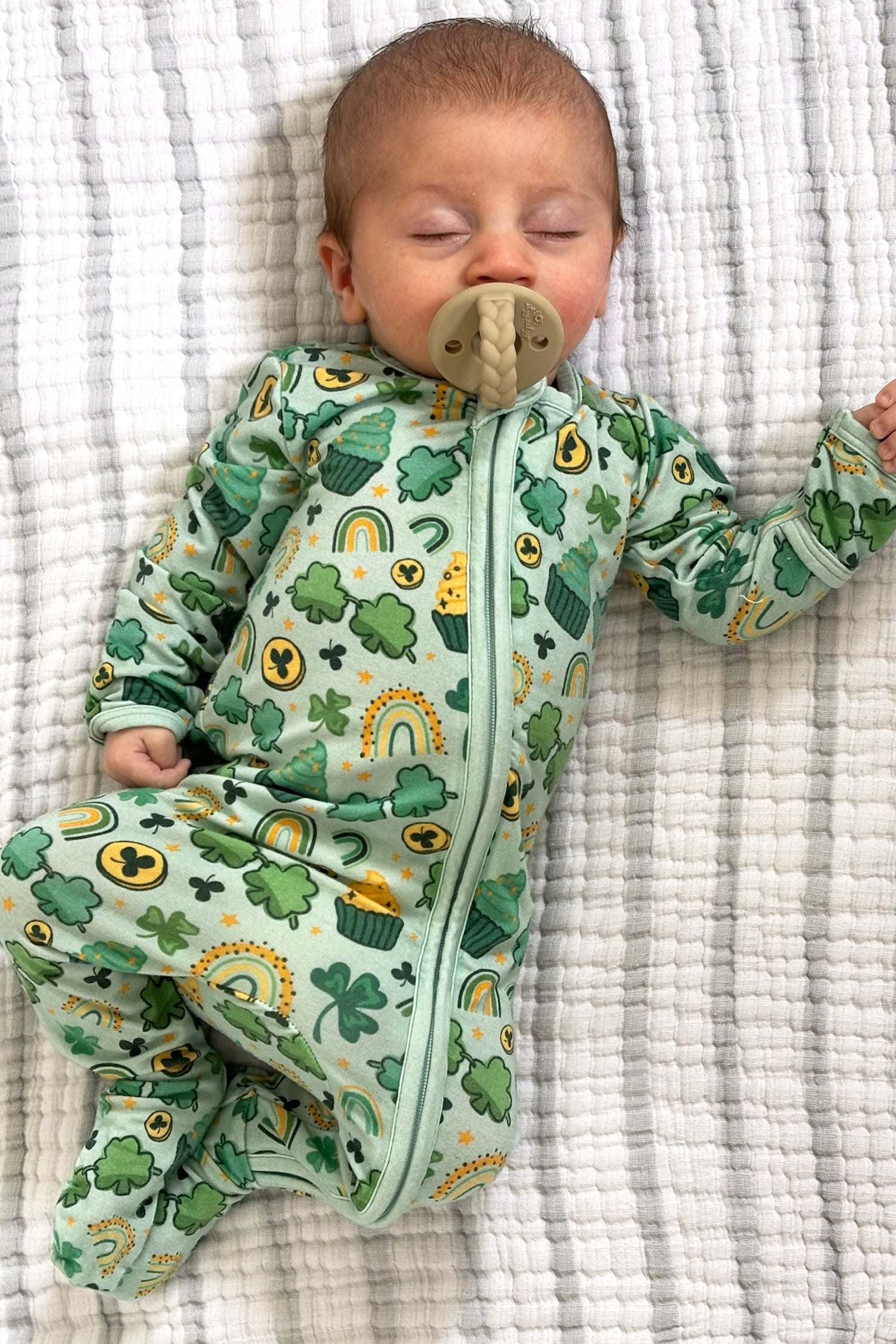 Soft &amp; Stretchy Zipper Footie - St. Patrick&